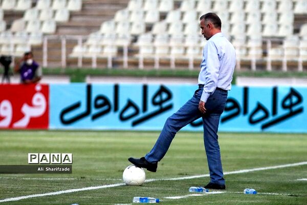 دیدار تیم های استقلال - سایپا