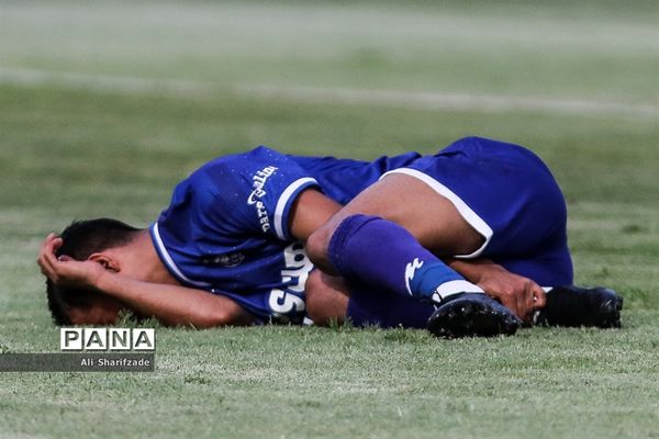 دیدار تیم های استقلال - سایپا