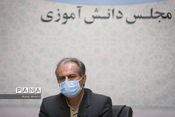 نشست کمیسیون های تخصصی مجلس دانش آموزی
