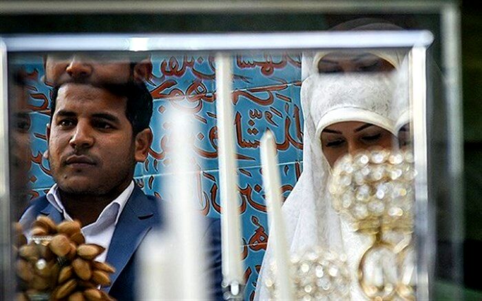 اجرای آیین عقد ازدواج 43 زوج جوان در حرم مطهر حضرت معصومه(س)