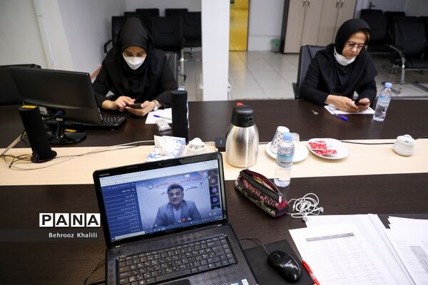 نشست کمیسیون های تخصصی مجلس دانش آموزی