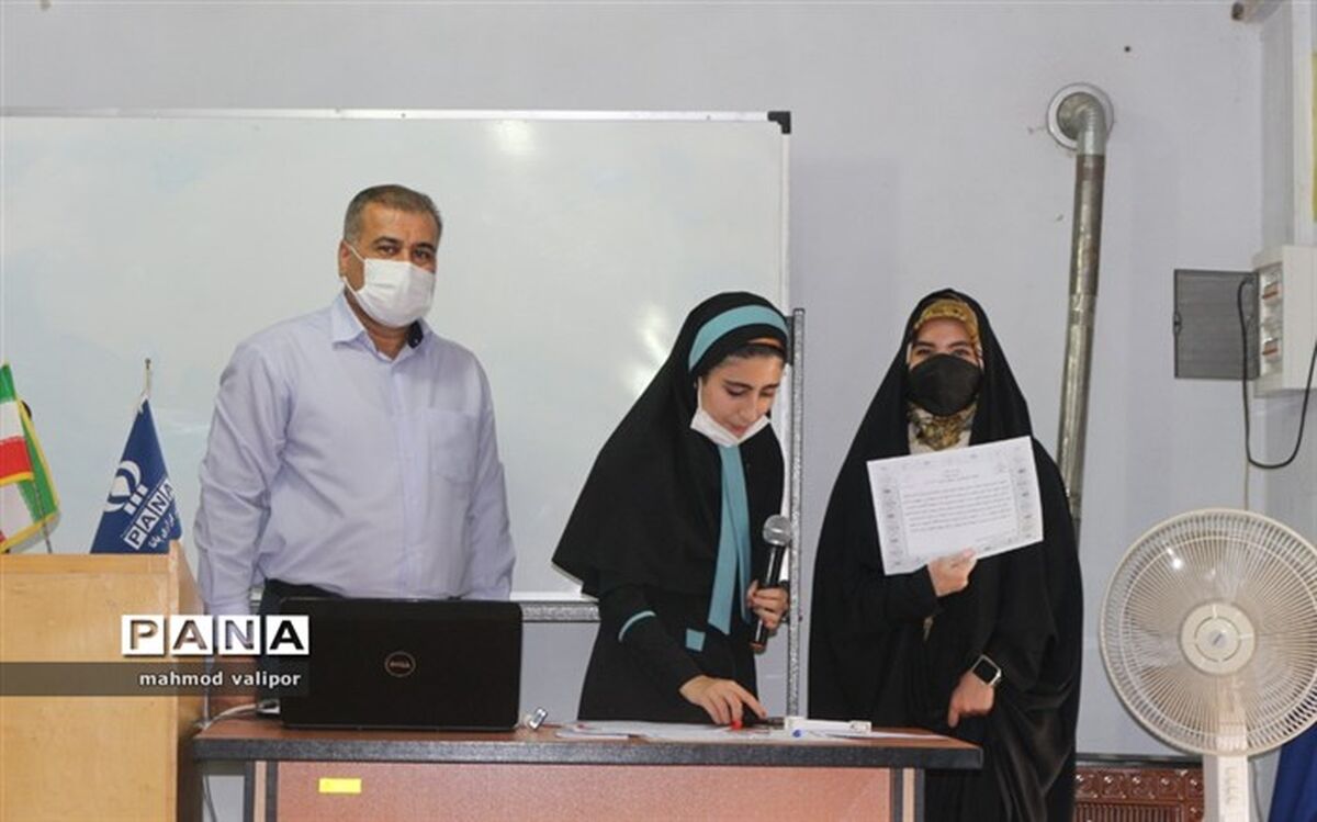 احکام مسئولان کمیته‌های مجلس دانش‌آموزی استان قزوین اعطا شد