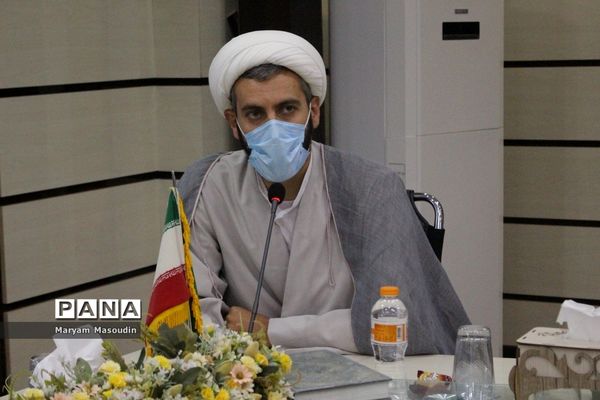 جلسه دبیرخانه کشوری جشنواره مفلحون در اداره‌کل آموزش و پرورش استان بوشهر