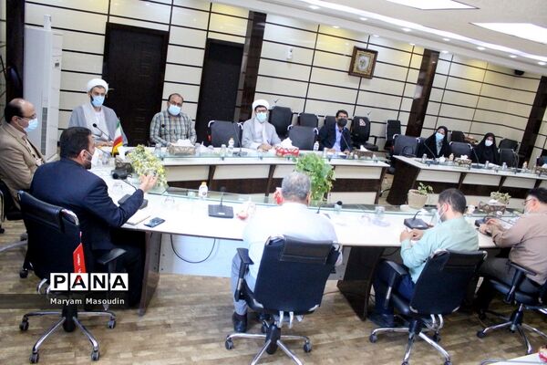 جلسه دبیرخانه کشوری جشنواره مفلحون در اداره‌کل آموزش و پرورش استان بوشهر