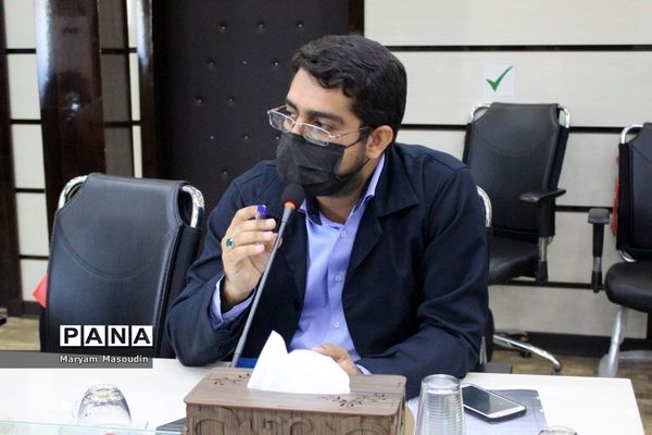 جلسه دبیرخانه کشوری جشنواره مفلحون در اداره‌کل آموزش و پرورش استان بوشهر