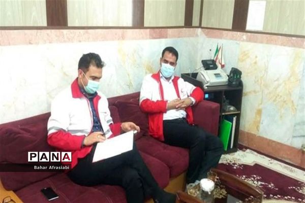 برگزاری ایستگاه سلامت و کنترل قند و فشار خون در شهرستان رباط کریم