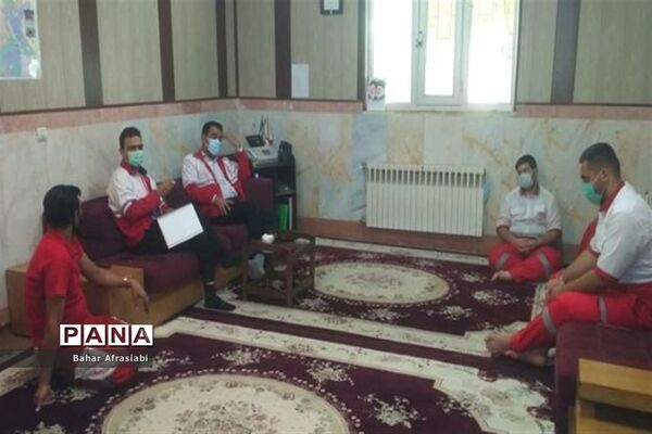 برگزاری ایستگاه سلامت و کنترل قند و فشار خون در شهرستان رباط کریم