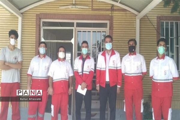 برگزاری ایستگاه سلامت و کنترل قند و فشار خون در شهرستان رباط کریم
