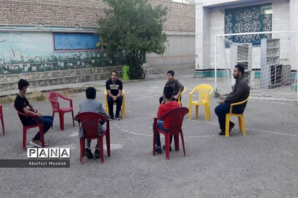 برگزاری فعالیت‌های حضوری اوقات فراغت در محل کانون لقمان شهرستان کاشمر