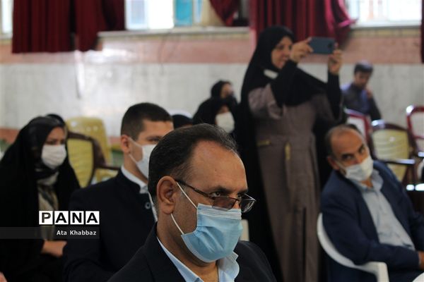 آئین تجلیل از برگزیدگان مسابقه اسطوره های مقاومت آموزش و پرورش در آذربایجان شرقی