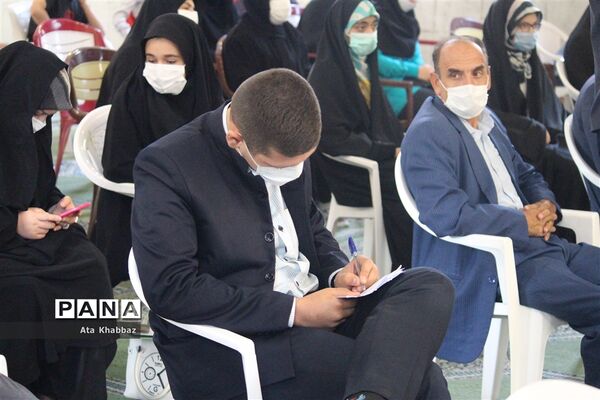 آئین تجلیل از برگزیدگان مسابقه اسطوره های مقاومت آموزش و پرورش در آذربایجان شرقی