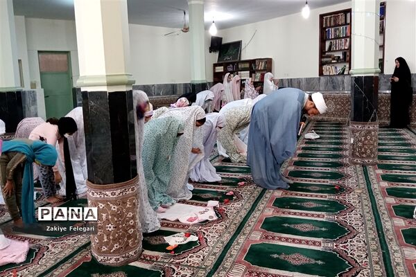 جشن تکلیف، جشنی برای آغاز بندگی