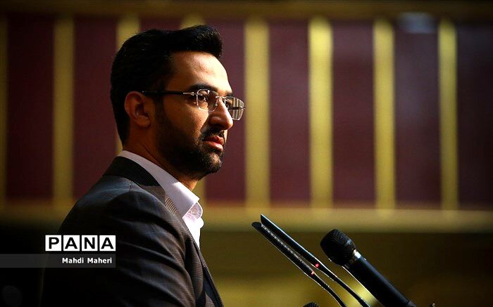 مجلس از پاسخ‌های وزیر ارتباطات درباره تلگرام قانع نشد