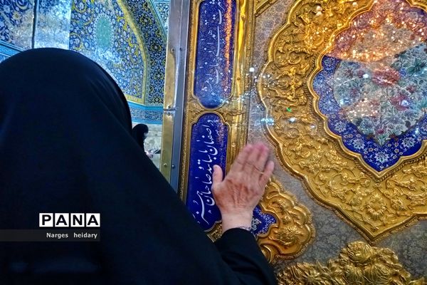 دیدار معنوی و زیبا پانا امیدیه از بارگاه ملکوتی حرم حضرت معصومه (س)