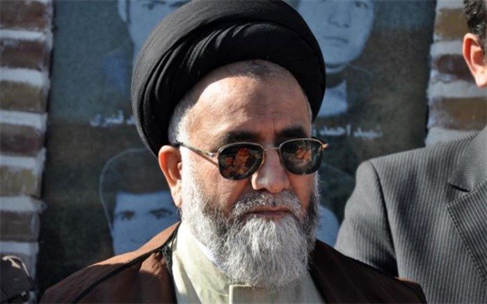 امام جمعه نیشابور: نماز جمعه باعث رشد سیاسی مردم می‌شود