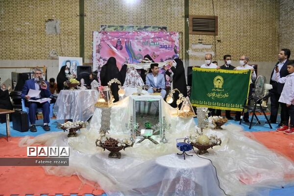 برگزاری جشن روز ازدواج در بسیج هنرمندان اصفهان