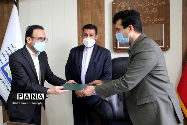 جلسه شورای اداری معاونت پرورشی و فرهنگی اداره‌کل آموزش و پرورش استان بوشهر