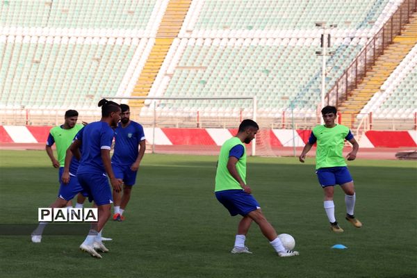 پیگیری تمرینات شاگردان اکبر پور در تبریز