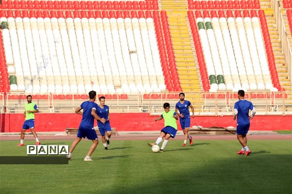 پیگیری تمرینات شاگردان اکبر پور در تبریز