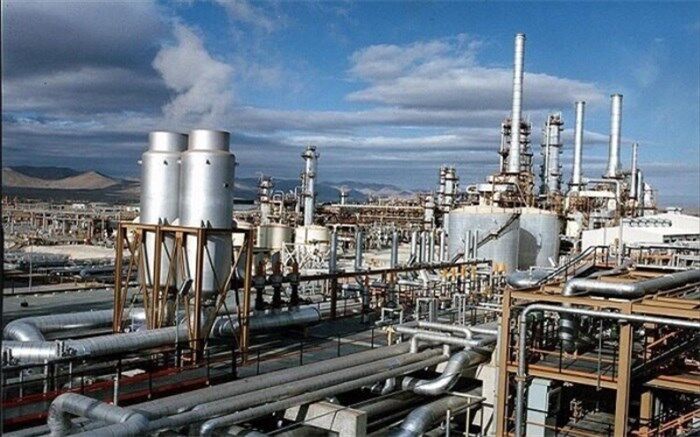 موقعیت کارخانه‌های فولاد و پتروشیمی در مناطق ممنوعه+اینفوگرافیک