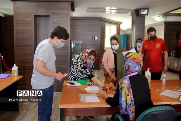 واکسناسیون بیماران بزرگسال اتیسم توسط انجمن اتیسم ایران در بیمارستان آتیه تهران