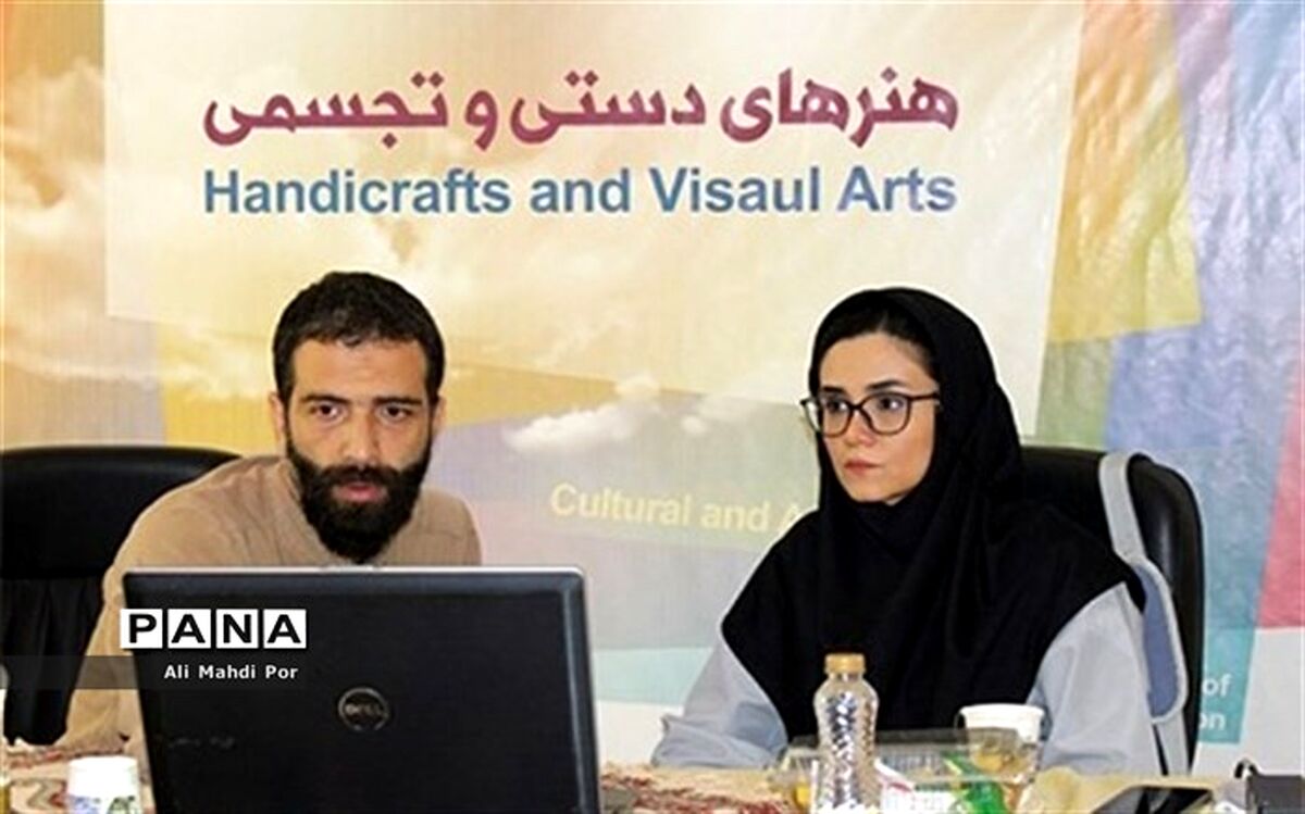 به جز اهدای جوایز و معرفی دانش‌آموز باید آنها را به لحاظ آموزشی ارتقا داد