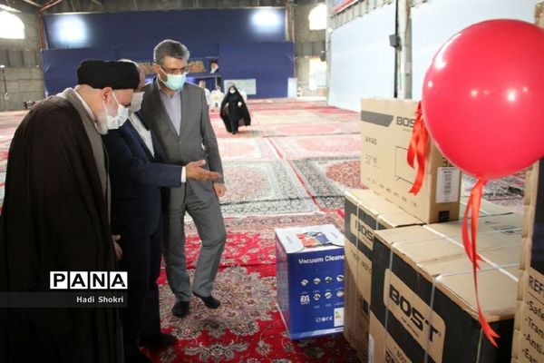 توزیع ۱۲ سری جهیزیه به نو عروسان شهرستان بهارستان