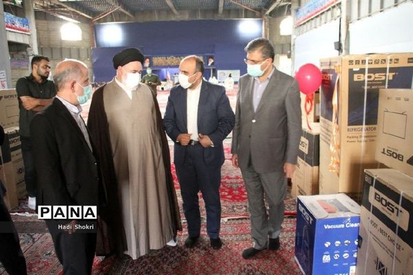 توزیع ۱۲ سری جهیزیه به نو عروسان شهرستان بهارستان