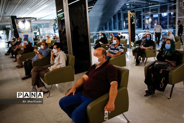 واکسیناسیون کرونا در ایران مال