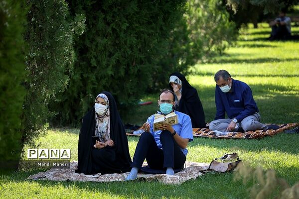دعای عرفه در دانشگاه تهران