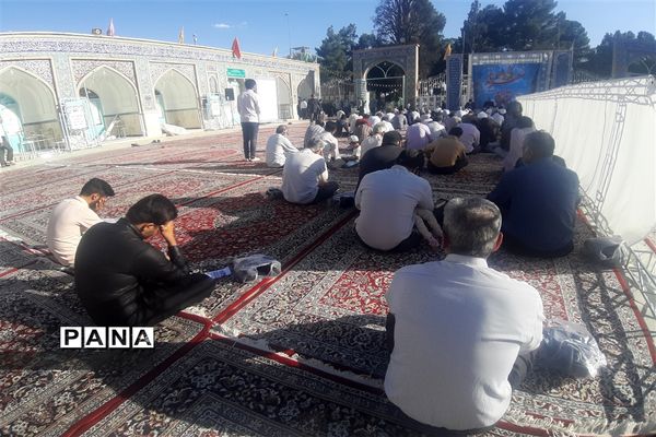 برگزاری قرائت دعای پرفیض عرفه در کاشمر