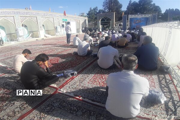 برگزاری قرائت دعای پرفیض عرفه در کاشمر