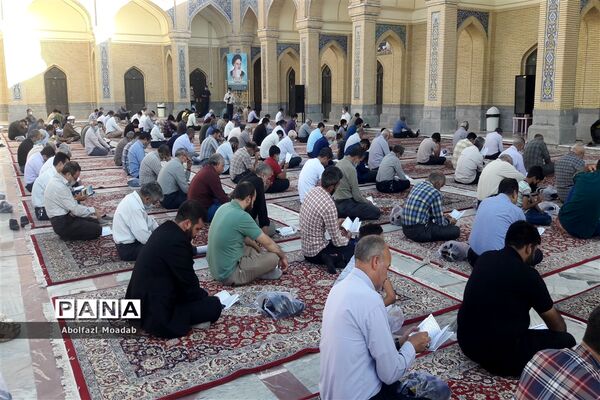 برگزاری قرائت دعای پرفیض عرفه در کاشمر