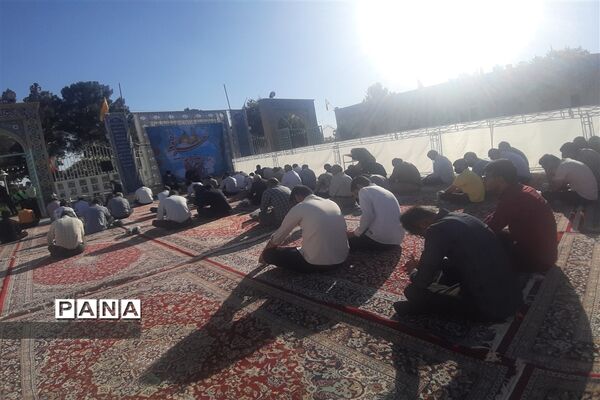 برگزاری قرائت دعای پرفیض عرفه در کاشمر