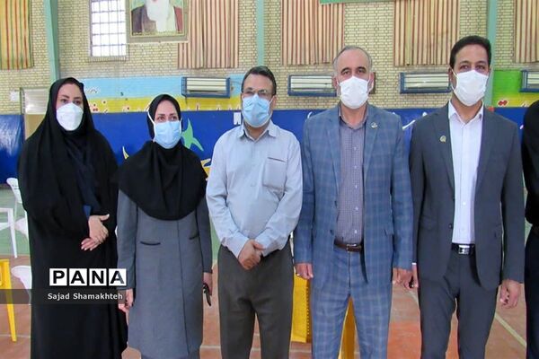 واکسیناسیون افرادبالای ۵۰ سال در اهواز