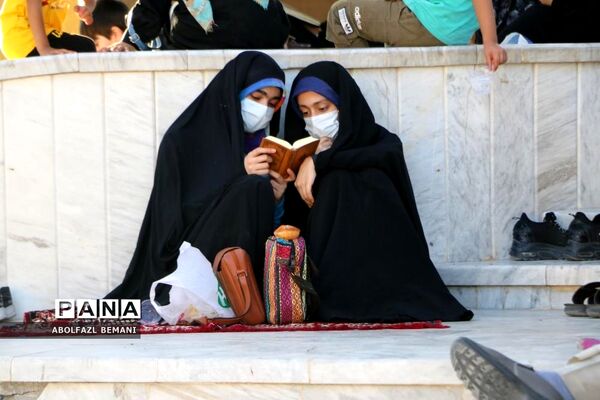 مراسم  دعای عرفه در یادمان شهدای گمنام کوه خضر نبی(ع)