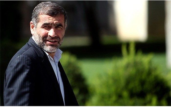 نیکزاد: مسئولان با قربانی‌کردن منافع شخصی دل مردم را شاد کنند