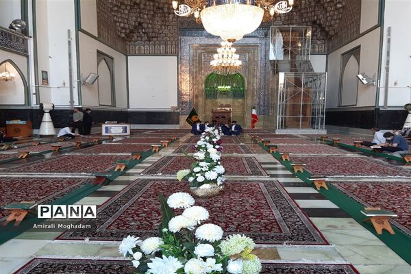 حال و هوای حرم مطهر رضوی  در دهه ولایت