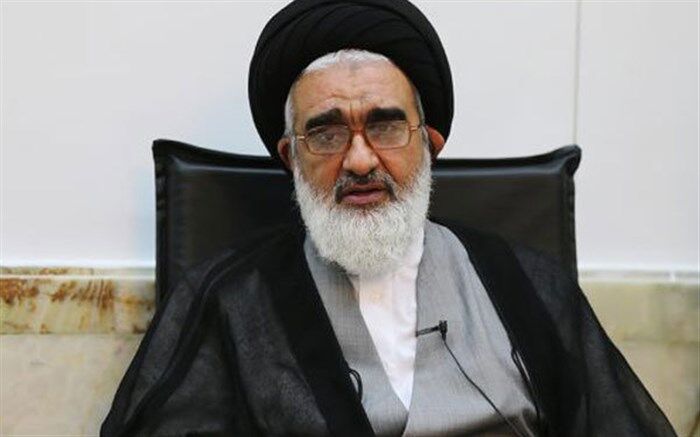 ضرورت آشنایی معلمان و مربیان جوانان با جوهره ولایت الهی
