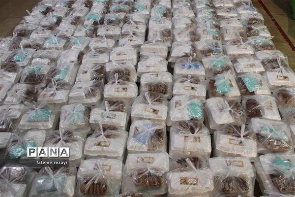 توزیع ۶۰ هزار غذای تبرکی بین نیازمندان مناطق محروم استان اصفهان