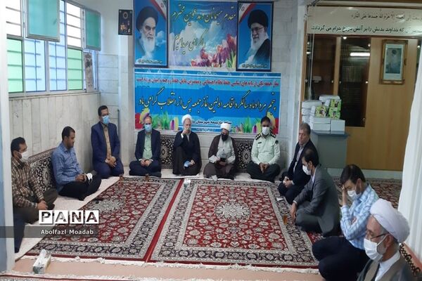 تجلیل از زحمات  کارکنان و نوغلامان حسینی  مسجد جامع شهرستان خلیل آباد