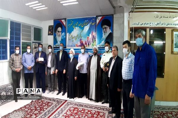 تجلیل از زحمات  کارکنان و نوغلامان حسینی  مسجد جامع شهرستان خلیل آباد