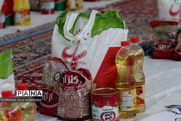 توزیع ۱۲۰۰ بسته معیشی و ۳ سری جهیزیه در کاشمر