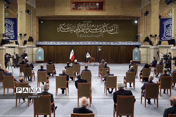 آخرین دیدار رئیس‌جمهور و اعضاء هیئت دولت دوازدهم با رهبر معظم انقلاب