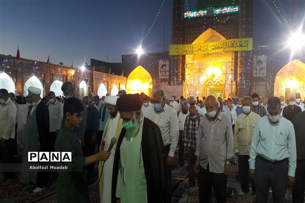 شور و شادی مردم به مناسبت عید سعید غدیر خم در امامزاده سید حمزه