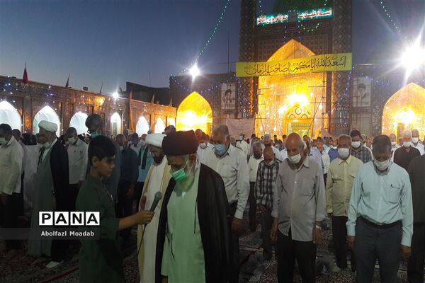 شور و شادی مردم به مناسبت عید سعید غدیر خم در امامزاده سید حمزه