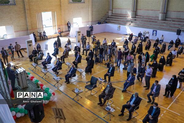 مراسم افتتاحیه پایگاه تجمیعی واکسیناسیون کووید- ۱۹ فرهنگیان