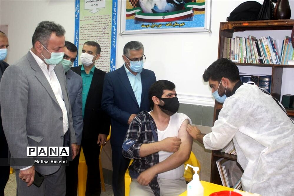 افتتاح طرح واکسیناسیون فرهنگیان شهرستان محمودآباد