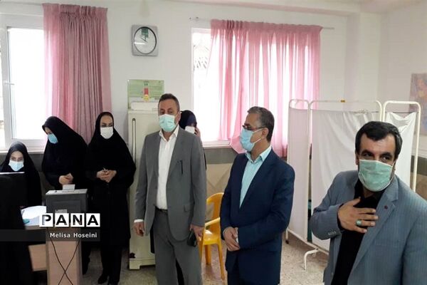 افتتاح طرح واکسیناسیون فرهنگیان شهرستان محمودآباد