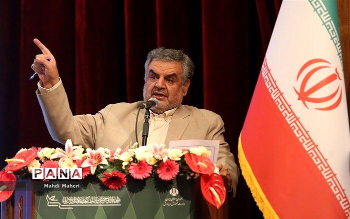 ملکی: کارآفرینی باید در بستر و میدان بومی شکل گیرد